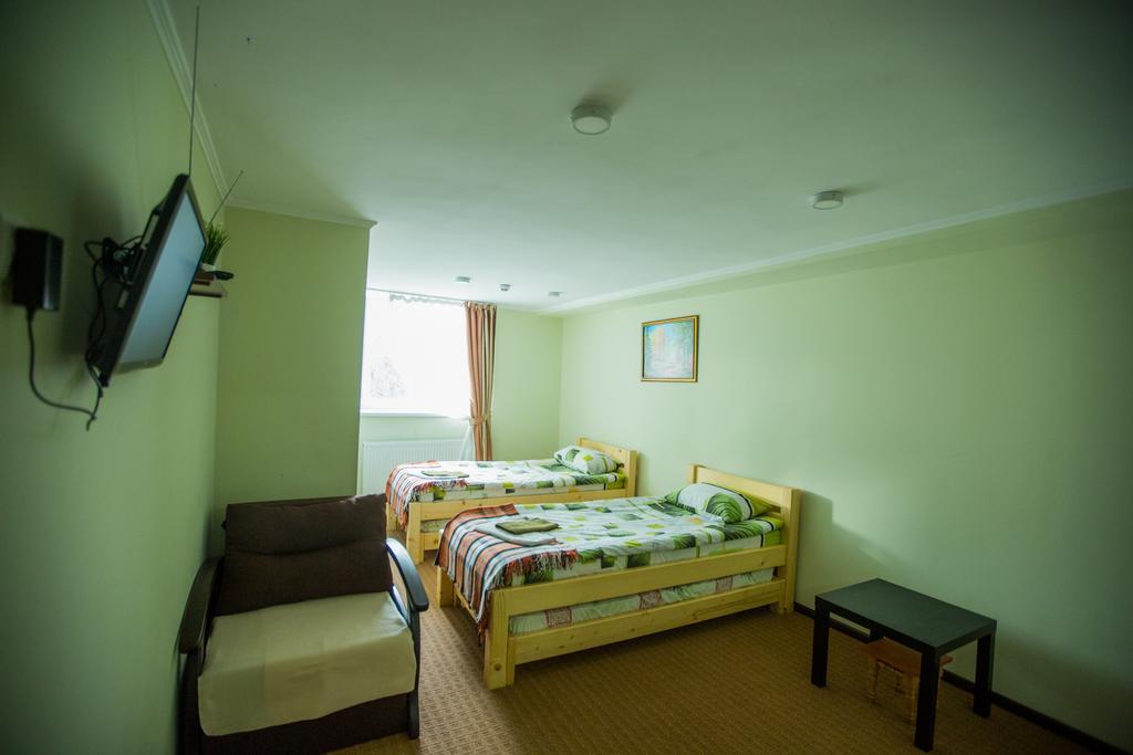 Avino Apart - Hostel Lviv Room photo