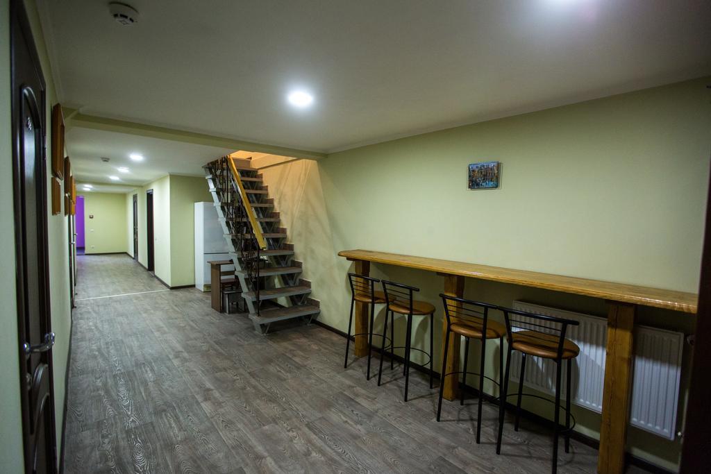 Avino Apart - Hostel Lviv Exterior photo