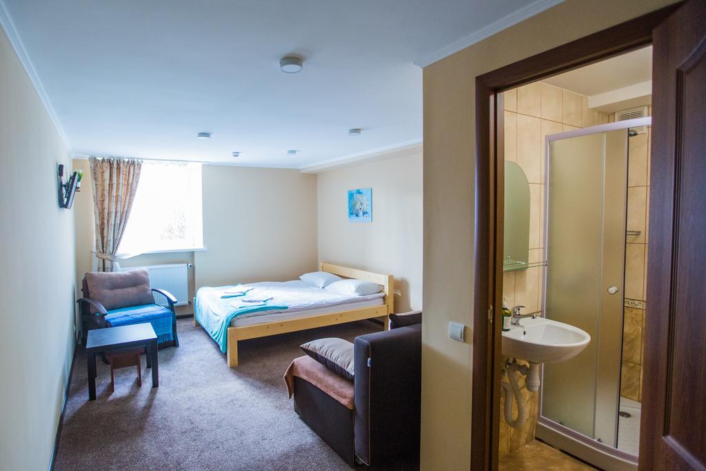Avino Apart - Hostel Lviv Exterior photo